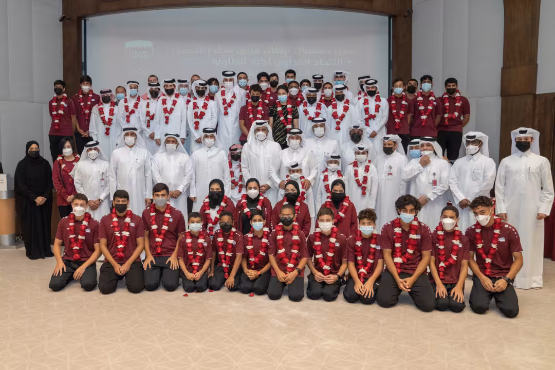 Sheikh Joaan honors Qatar's national table tennis and swimming teams