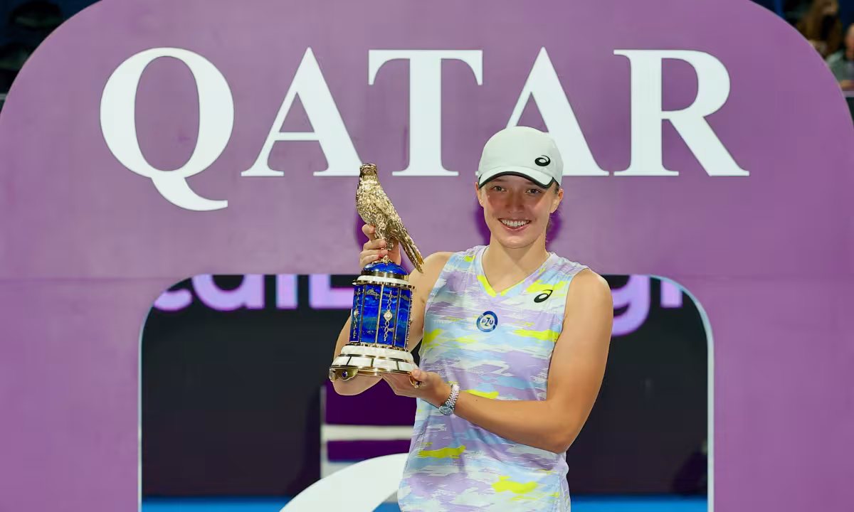 Swiatek wins Qatar TotalEnergies Open title